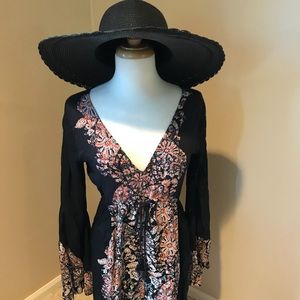 Short dress or coverup